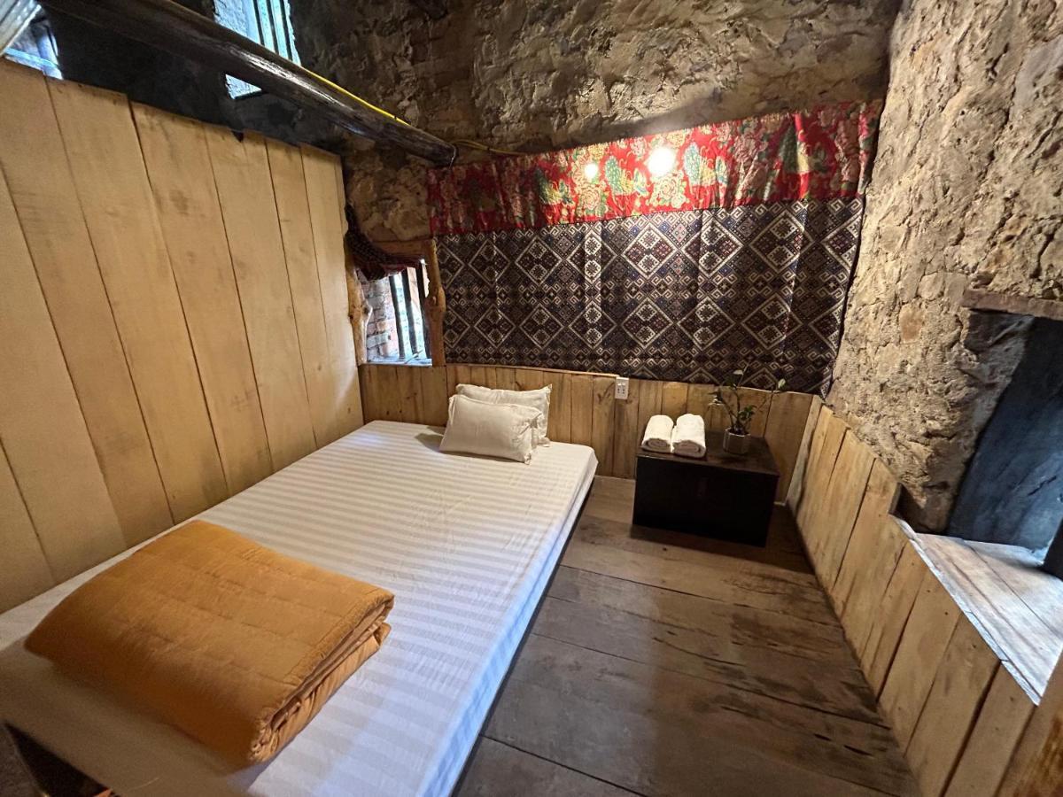 A Sy Ban Gioc Homestay - Lang Da Khuoi Ky カオバン エクステリア 写真