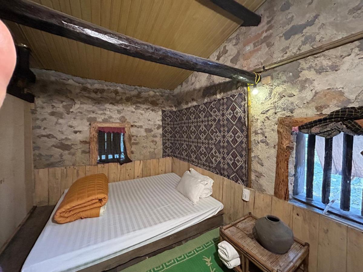 A Sy Ban Gioc Homestay - Lang Da Khuoi Ky カオバン エクステリア 写真
