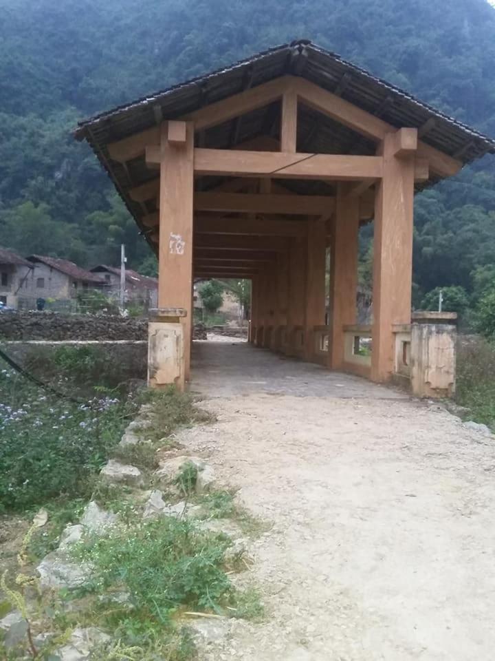A Sy Ban Gioc Homestay - Lang Da Khuoi Ky カオバン エクステリア 写真