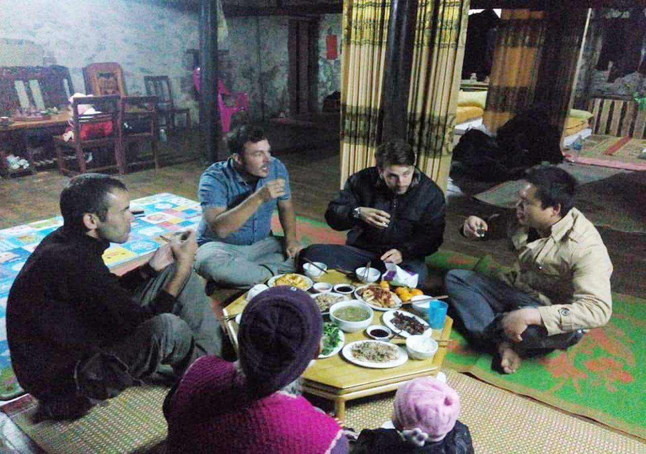 A Sy Ban Gioc Homestay - Lang Da Khuoi Ky カオバン エクステリア 写真