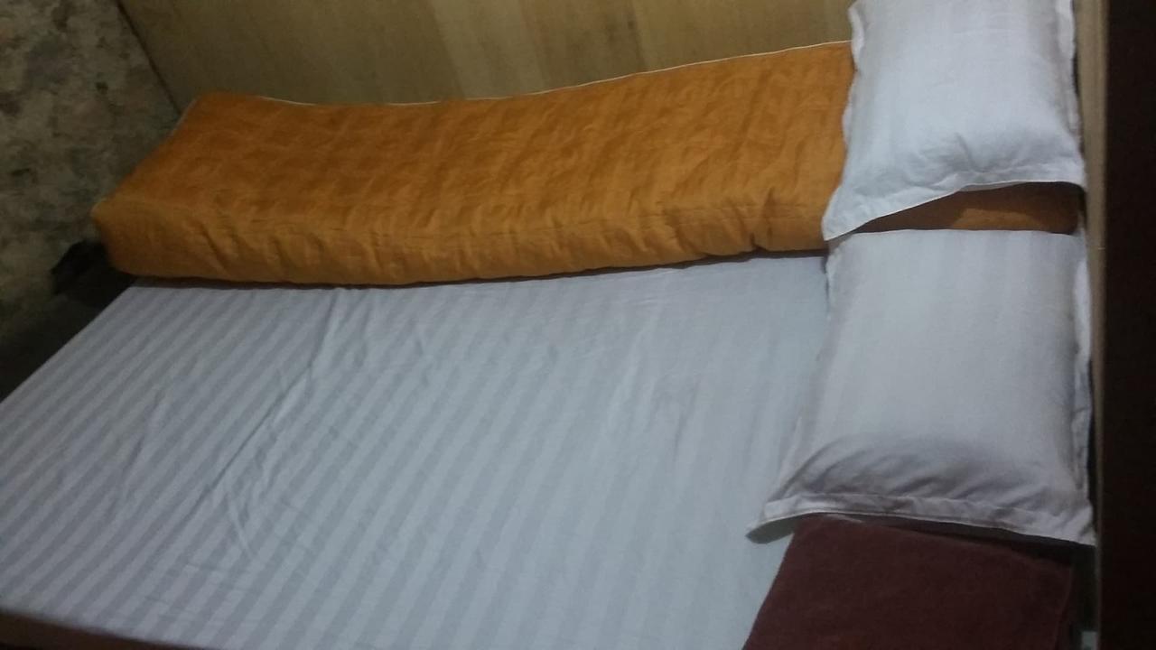 A Sy Ban Gioc Homestay - Lang Da Khuoi Ky カオバン エクステリア 写真