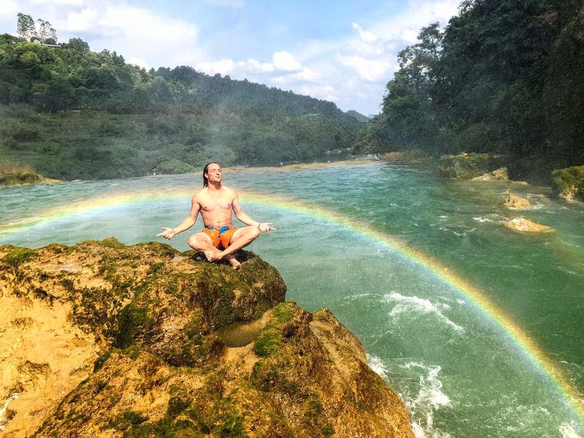 A Sy Ban Gioc Homestay - Lang Da Khuoi Ky カオバン エクステリア 写真