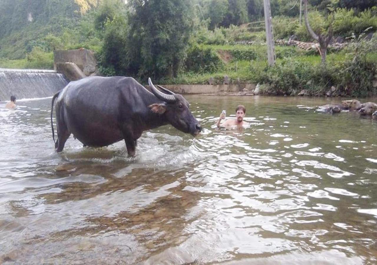 A Sy Ban Gioc Homestay - Lang Da Khuoi Ky カオバン エクステリア 写真