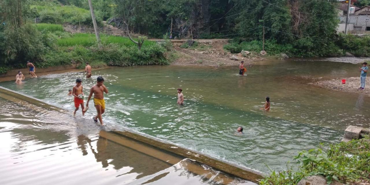 A Sy Ban Gioc Homestay - Lang Da Khuoi Ky カオバン エクステリア 写真